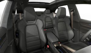 前排座椅内景 Macan Turbo