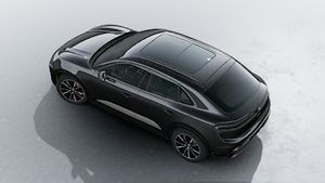 从高处俯瞰 Macan Turbo 外观