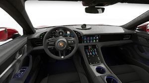 方向盘和仪表盘的内部视图 Taycan GTS