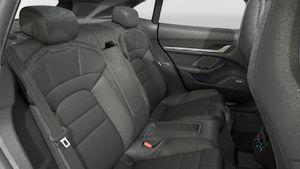 Taycan 4S Cross Turismo的内饰图片