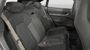 Taycan Turbo Cross Turismo的内饰图片