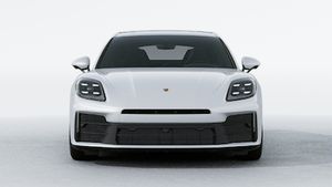 Exterior view of Panamera 4 E-Hybrid showing the front of the car