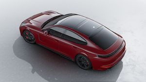 从高处俯瞰 Panamera GTS 外观