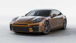 Exterior view of Panamera Turbo E-Hybrid showing the front and left side of the car
