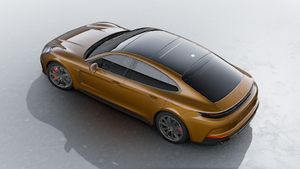 从高处俯瞰 Panamera Turbo E-Hybrid 外观