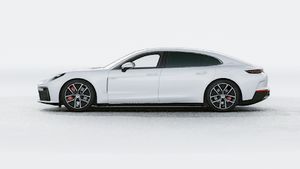 Exterior view of Panamera 4S E-Hybrid Executive showing the left side of the car