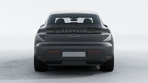 Vista exterior de Macan 4S Electric mostrando la parte trasera del coche