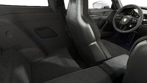 Vista interior, mostrando os bancos traseiros do 911 Carrera GTS