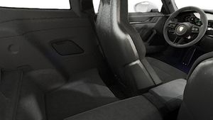 Vista interior, mostrando os bancos traseiros do 911 Carrera GTS