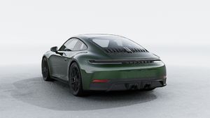 Vista exterior do 911 Carrera GTS, de trás e lateral esquerda