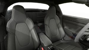 Vista interior, mostrando os bancos dianteiros do 911 Targa 4 GTS
