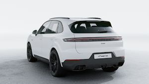 Vista exterior do Cayenne Turbo E-Hybrid, de trás e lateral esquerda