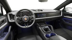 Vista interior, mostrando o volante e o painel de instrumentos de Cayenne Coupé