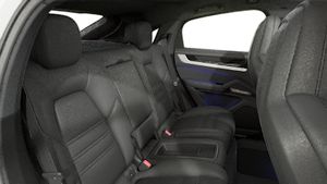 Vista interior do Cayenne E-Hybrid Coupé