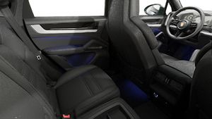 Vista interior, mostrando os bancos traseiros do Cayenne S E-Hybrid Coupé