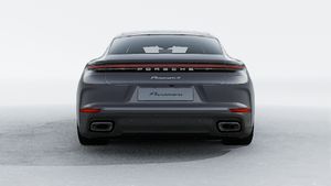 Vista exterior do Panamera 4 E-Hybrid, de trás