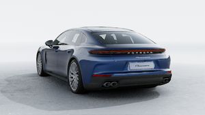 Vista exterior do Panamera 4S E-Hybrid, de trás e lateral esquerda