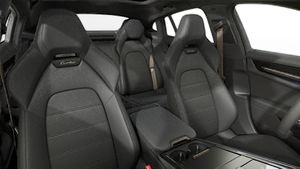 Vista interior, mostrando os bancos dianteiros do Panamera Turbo E-Hybrid