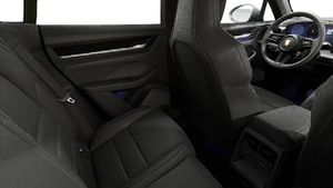 Interior view showing the back seats of Macan 4