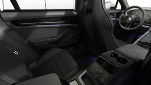 Interior view showing the back seats of Panamera 4 E-Hybrid Executive