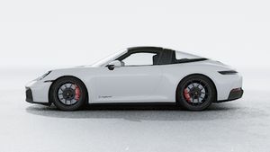 Exterior view of 911 Targa 4 GTS showing the left side of the car