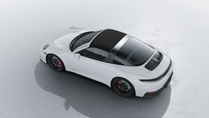 Exterior view of 911 Targa 4 GTS seen from above