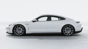 Exterior view of Taycan showing the left side of the car