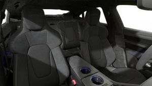 Interior view showing the front seats of Taycan GTS