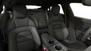 Interior view showing the front seats of Taycan Turbo