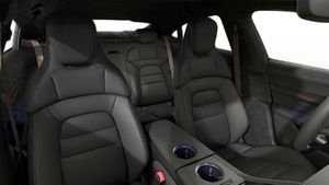 Interior view showing the front seats of Taycan Turbo
