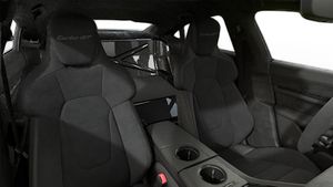 Interior view showing the front seats of Taycan Turbo GT with Weissach Package