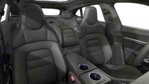 Interior view showing the front seats of Taycan 4 Cross Turismo