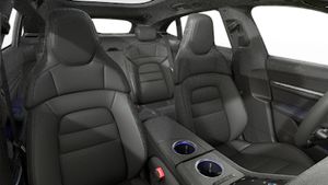Interior view showing the front seats of Taycan 4 Cross Turismo