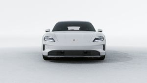 Exterior view of Taycan 4 Cross Turismo showing the front of the car
