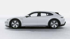 Exterior view of Taycan 4 Cross Turismo showing the left side of the car