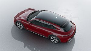 Exterior view of Taycan 4 Cross Turismo seen from above