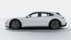 Exterior view of Taycan Turbo S Cross Turismo showing the left side of the car