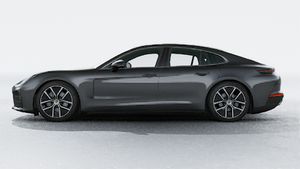 Exterior view of Panamera showing the left side of the car