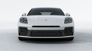 Exterior view of Panamera 4 showing the front of the car