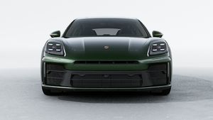 Exterior view of Panamera 4 showing the front of the car