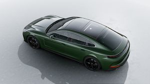 Exterior view of Panamera 4 seen from above