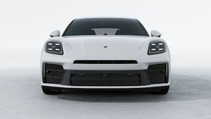 Exterior view of Panamera 4 E-Hybrid showing the front of the car