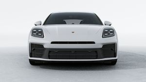 Exterior view of Panamera 4S E-Hybrid showing the front of the car