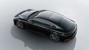 Exterior view of Panamera 4S E-Hybrid seen from above
