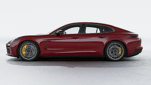 Exterior view of Panamera Turbo S E-Hybrid showing the left side of the car